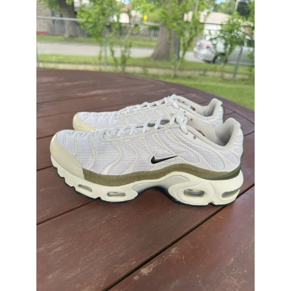 Nike Air Max Plus Shoes White Green Mesh Running Sneakers Youth Size 6Y/Women 8